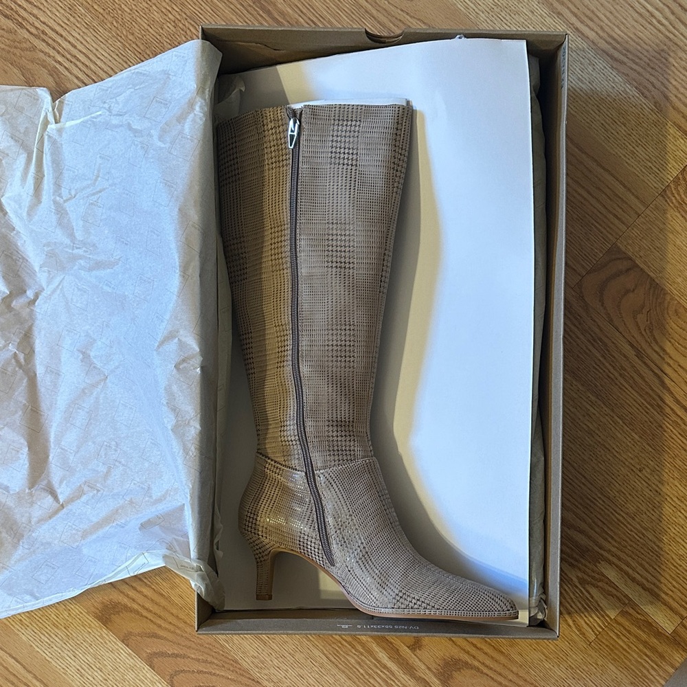 Dolce Vita Herringbone Aldy Kitten Heeled Boots